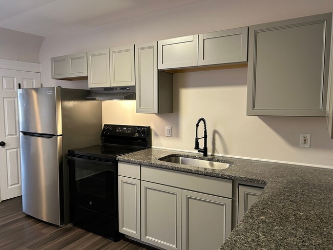 Photo - Updated 3-Bedroom, 1-Bathroom Home in Lanc...