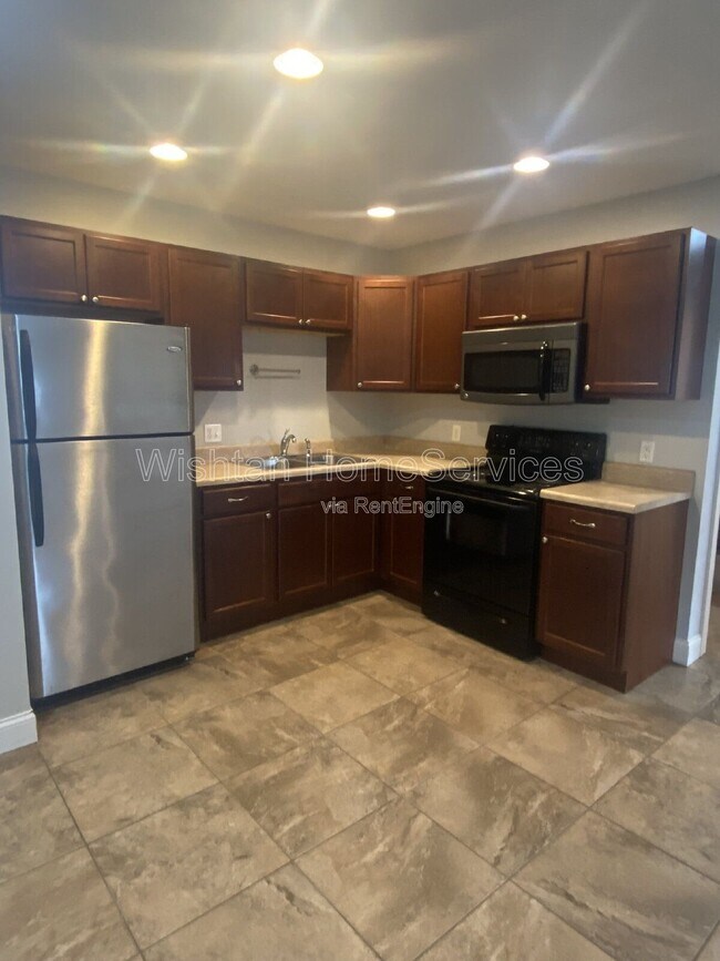 Photo - 524 W Murray St