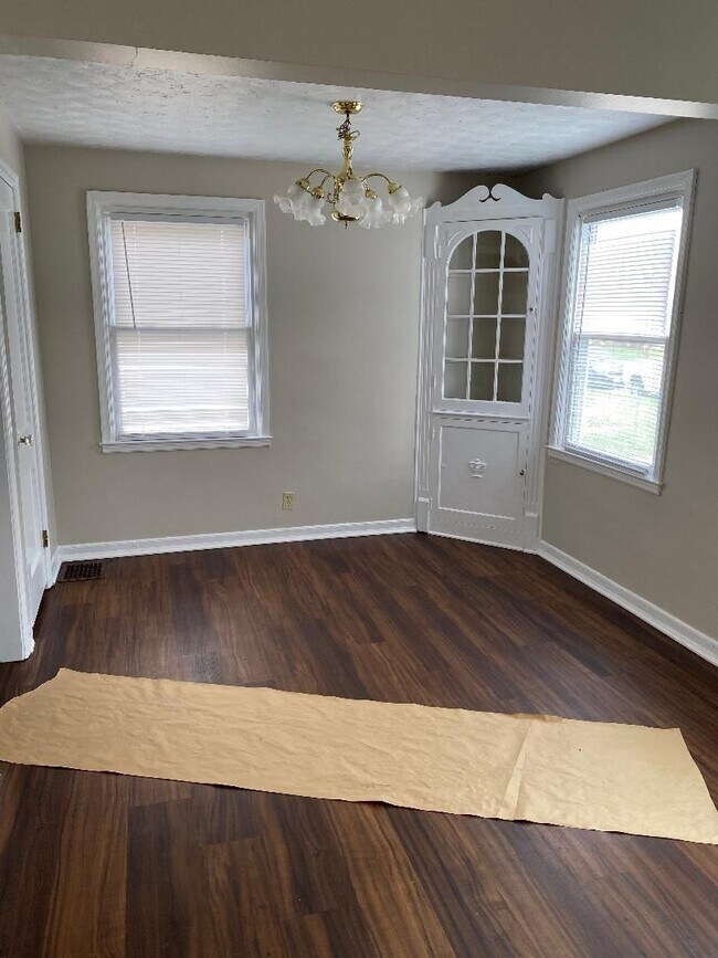 Photo - 3 Bedroom, 1 Bathroom SINGLE FAMILY HOME f...