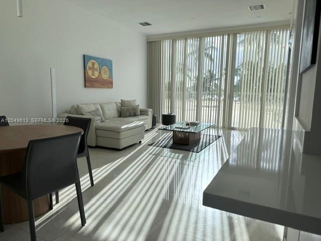 Photo - 881 Ocean Dr Unidad L2