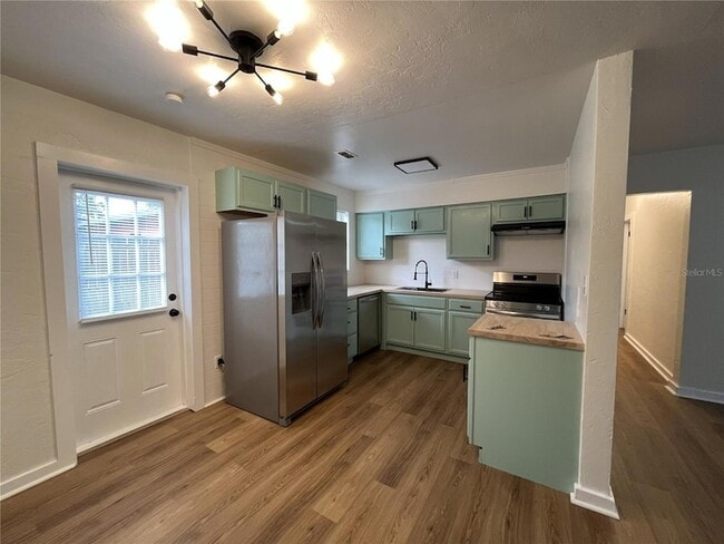 Photo - 1405 SE 4th Ave