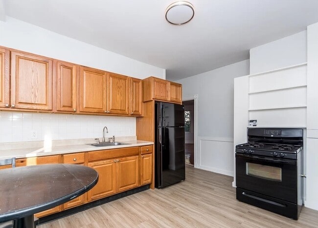 Photo - 32 Warwick Rd Unit 2