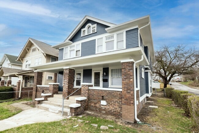 Photo - 3848-50 North Capitol Avenue Unidad 3850