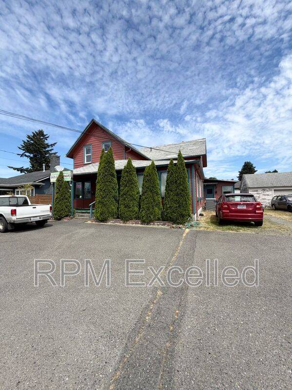 Photo - 717 W Stewart Ave Unit C
