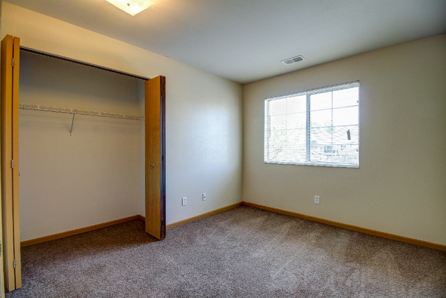 Photo - 3450 Haleh Cir SE Apartment Unit 3450-J