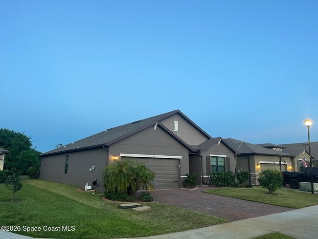 Building Photo - 760 Acadia Ct SE