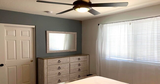 Photo - 15046 W Sells Dr