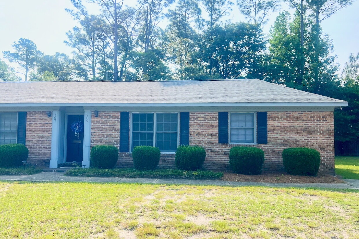 Photo - 709 Montclair Dr (Wilmington, NC)