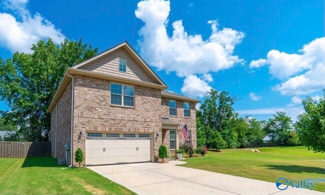 Photo - 114 Summer Pointe Ln NW