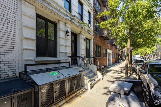 Close-up from left side of building - 318 E 90th St