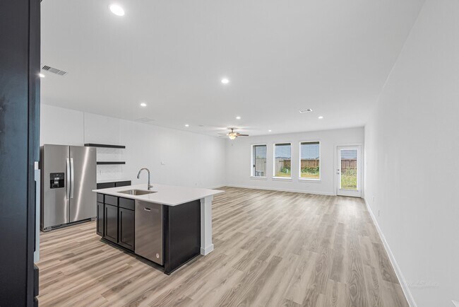 Photo - 3002 Crown Gate Dr