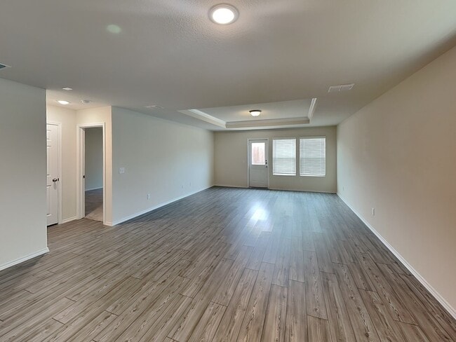 Photo - 16009 Rein Ave