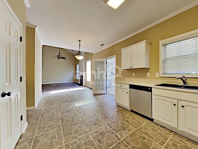 Photo - 2355 Kirkstone Dr