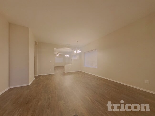 Photo - 11638 W Jackson St