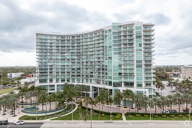 Vista adicional del edificio - The Plaza at Oceanside