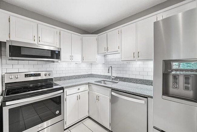 Photo - 11 Cogswell Ave