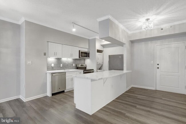 Photo - 1211 S Eads St Unit 1203