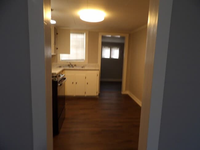 Photo - 402 Sunset Dr