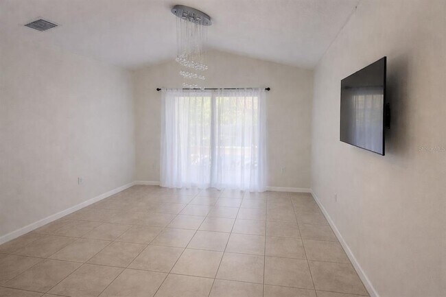 Photo - 6115 N Albany Ave