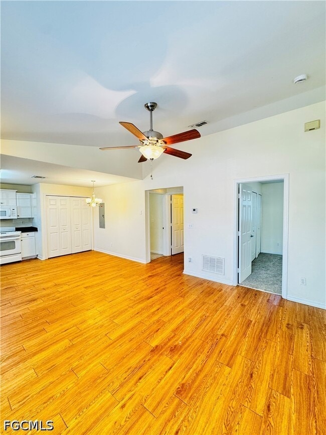 Photo - 1105 Harold Ave S
