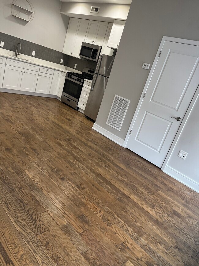 Photo - 2635 Livingston St Unit 2