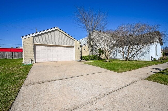 Photo - 7702 Quail Meadow Dr Casa
