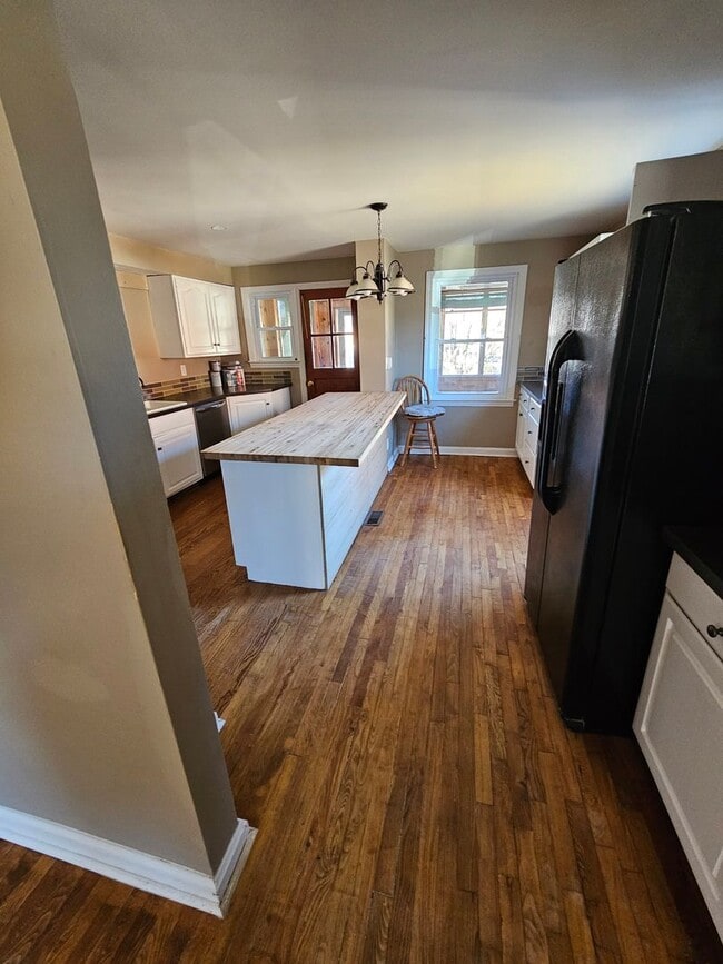 Photo - Newly Renovated 3-Bedroom Townhome with Chic Features