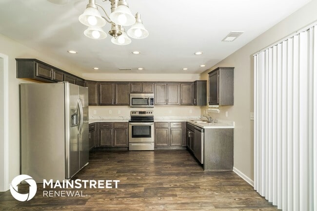 Photo - 2201 Walcot Way