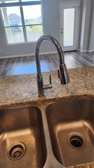 Photo - 2006 Theresa Dr