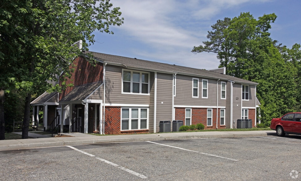 Lafayette Village Family Apartments