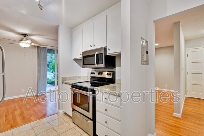 Building Photo - 505 Cypress Point Dr Unit #238