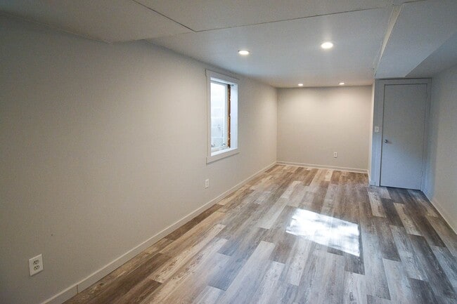 Photo - 605 11th St NW Unit #C Lower