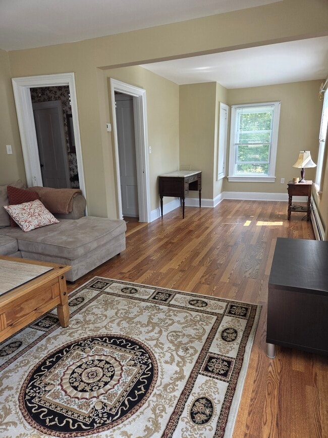 Photo - 71 Housatonic St Unidad Upper Level