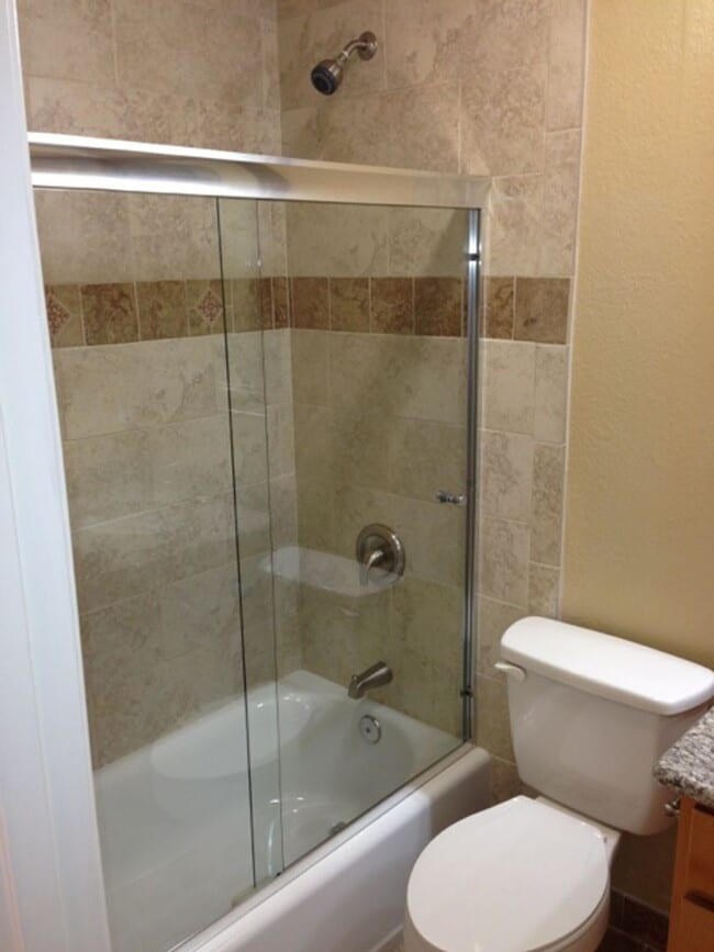 2166 Montgomery Ave Unit 2166-E