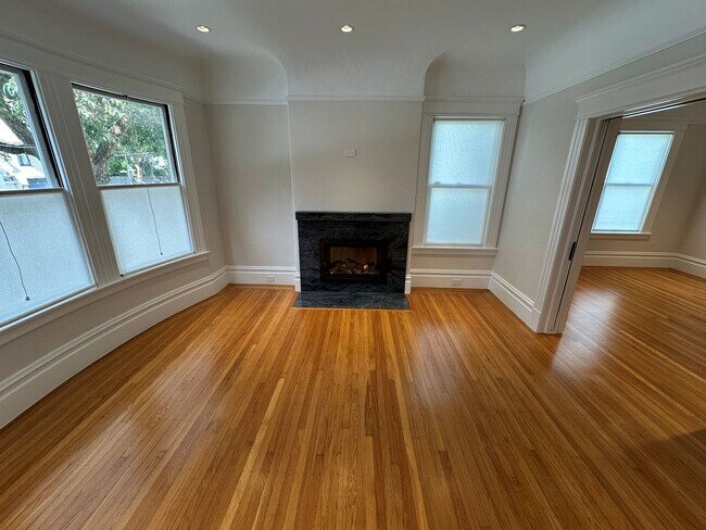 Photo - 219 Lake St Unit 219