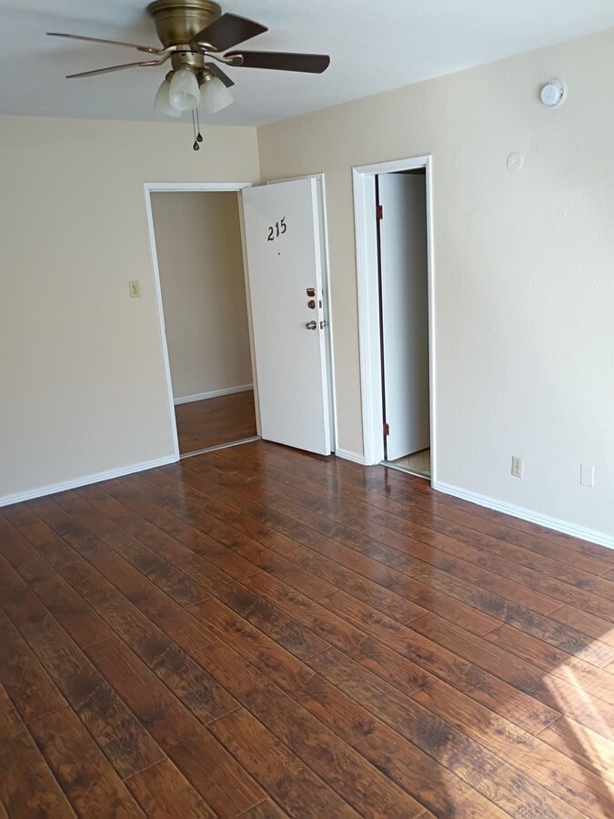 Photo - 1300 N Oregon St Unit 215