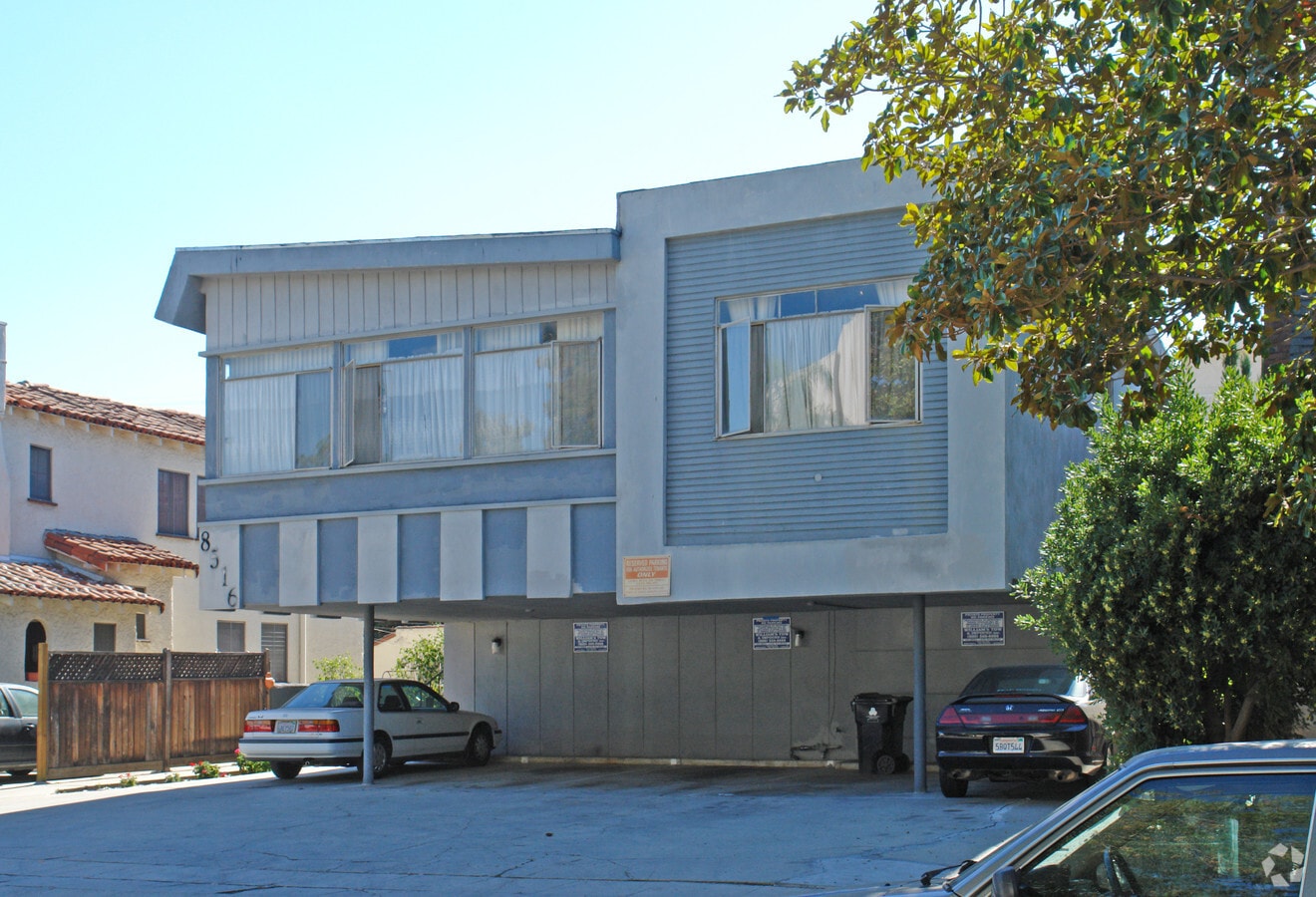 Photo - 8516 Alcott St