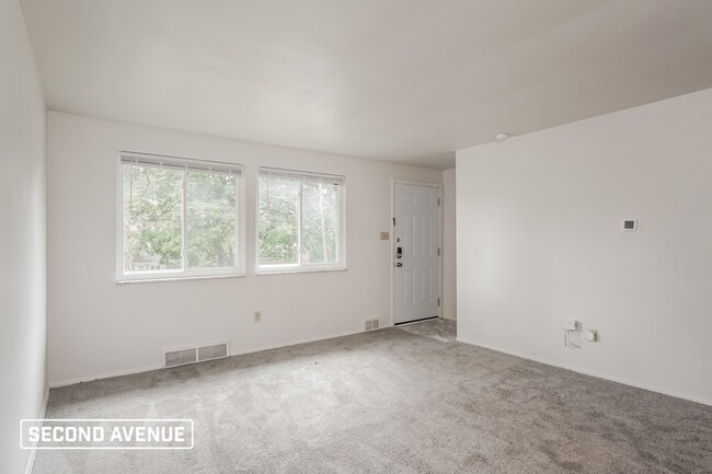 Photo - 716 Bittersweet Rd