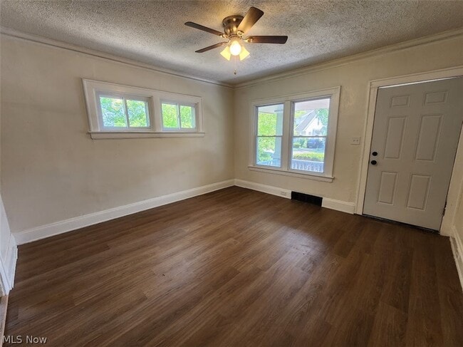 12905 Watterson Ave