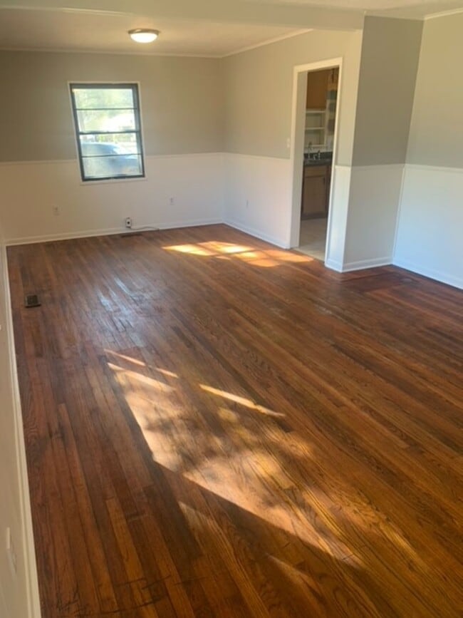 Photo - Renovated 3 Bedroom 2 Bath Home for Rent!