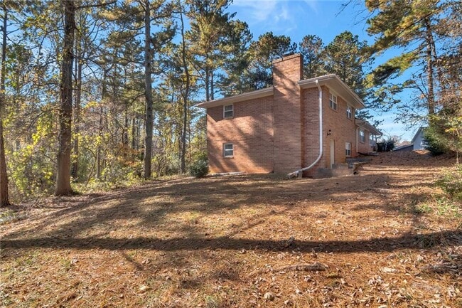 Photo - 577 Kurtz Rd