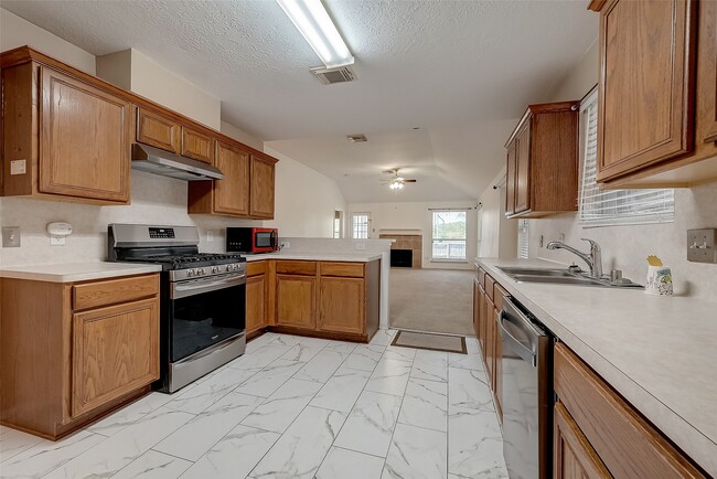 Photo - 10902 Primrose Acres Ln