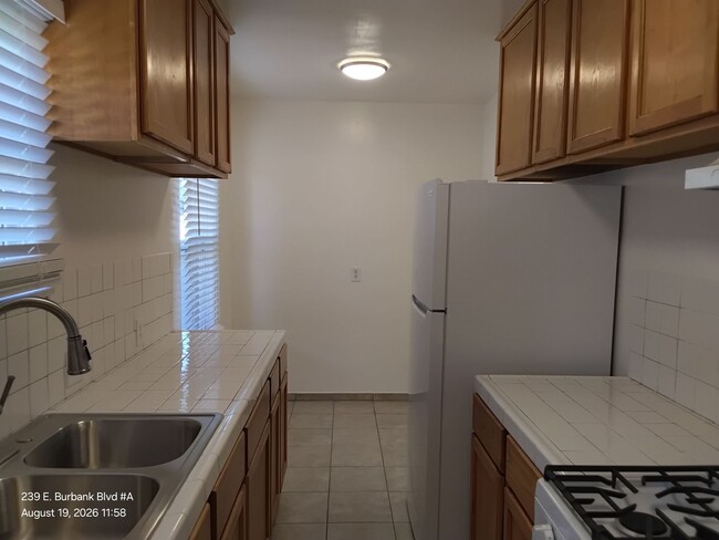 Building Photo - 239 E Burbank Blvd Unit 239 #A
