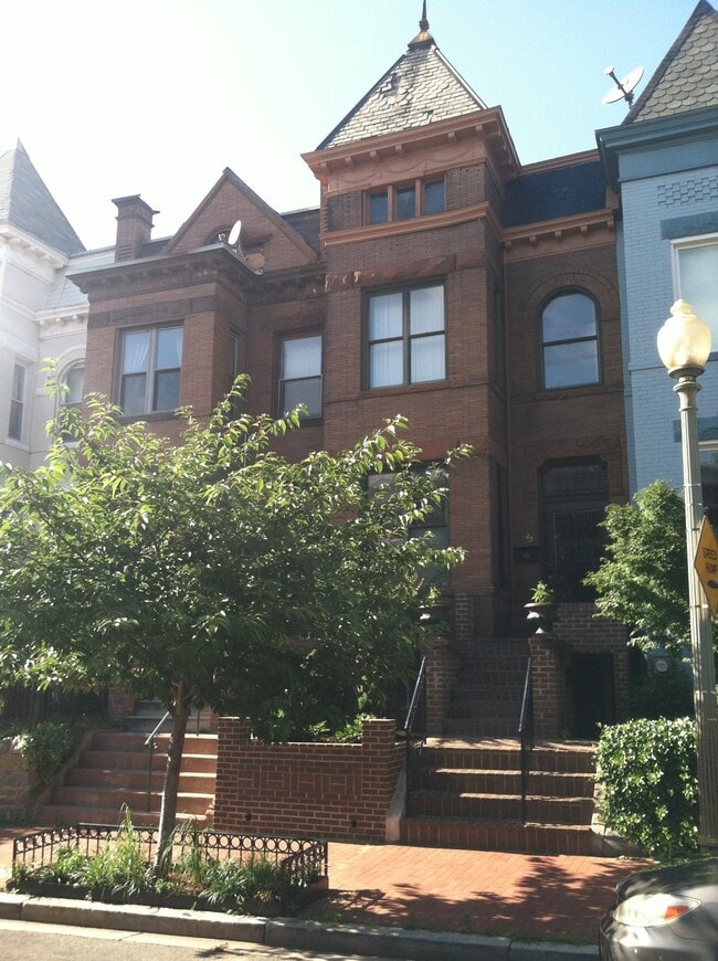 Building Photo - 75 Seaton Pl NW