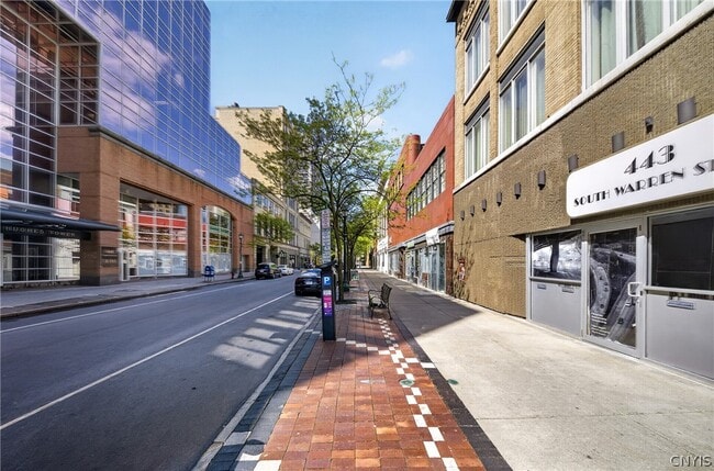 Photo - 443 S Warren St