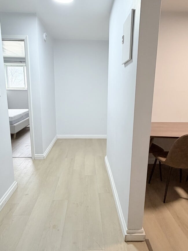 Photo - 1989 Wyandotte St W Unité 402