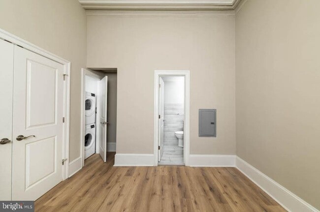 Building Photo - 2011 Spruce St Unit 1R Rental