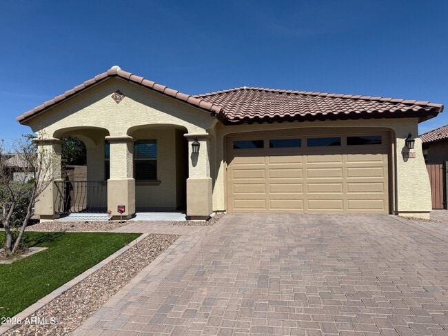 Building Photo - 15170 W Pierce St