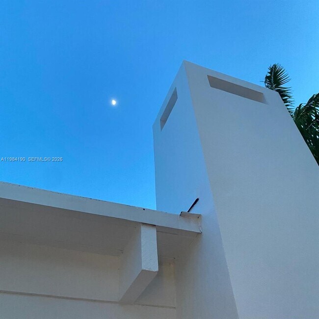 Photo - 240 Greenwood Dr