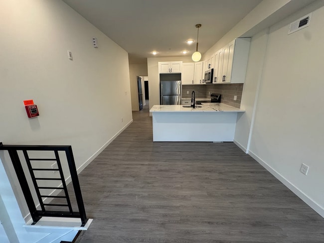 Photo - 5320 Angora Terrace Unidad 1